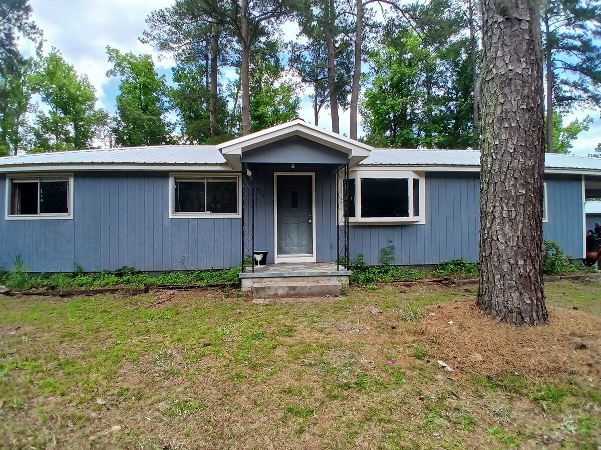 Photo - 827 Dusty Rd