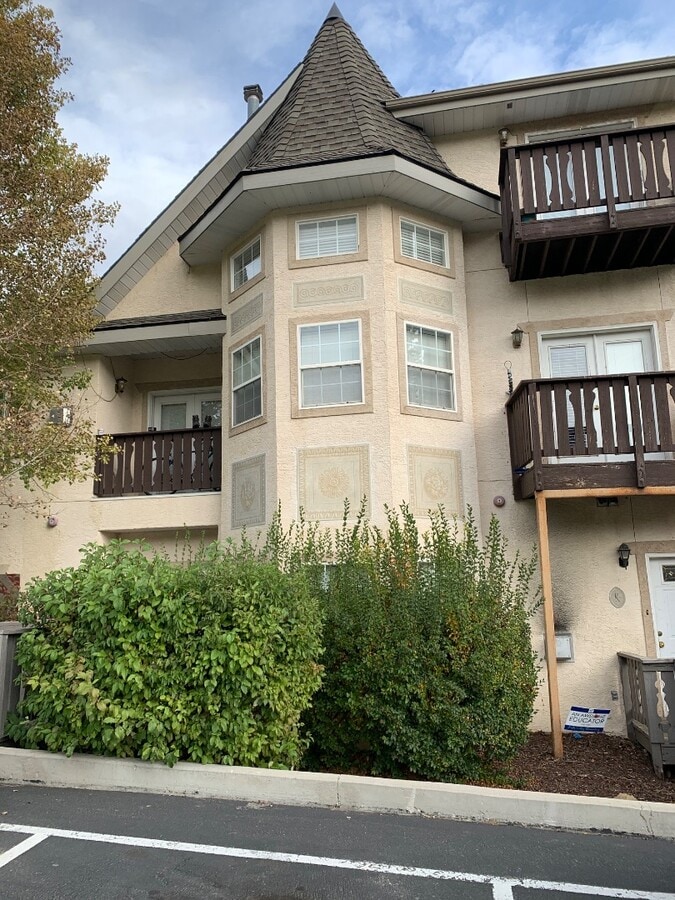 Photo - 350 N Fairway Dr