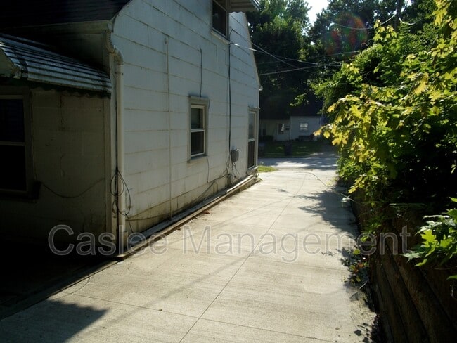 Photo - 2356 Bailey Rd