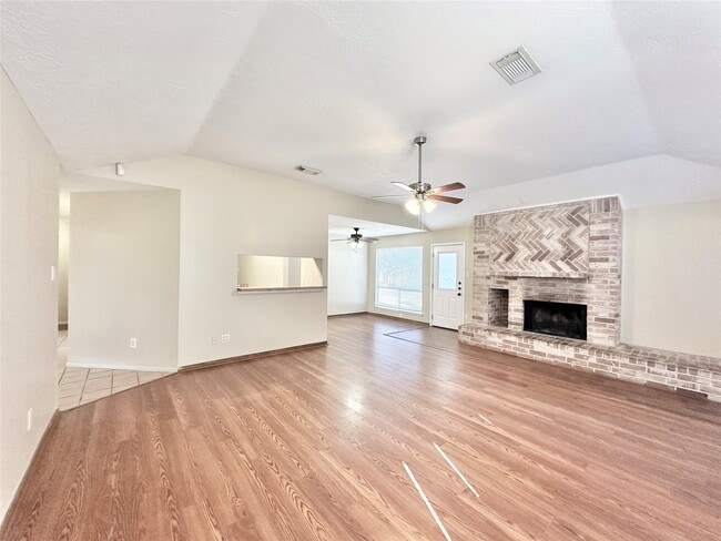 Photo - 21706 Nickerton Ln