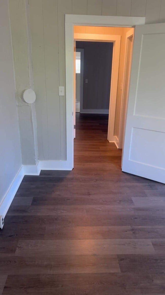 Photo - 805 Rountree Ave SE