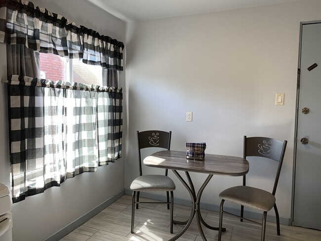 Photo - 2014 Davis Ave Unit 1st fl