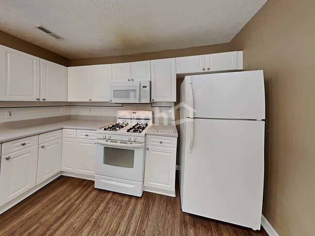 Photo - 2130 Loudenslager Dr