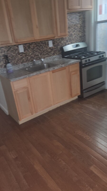 157 Myrtle Ave Unidad 2ND FL