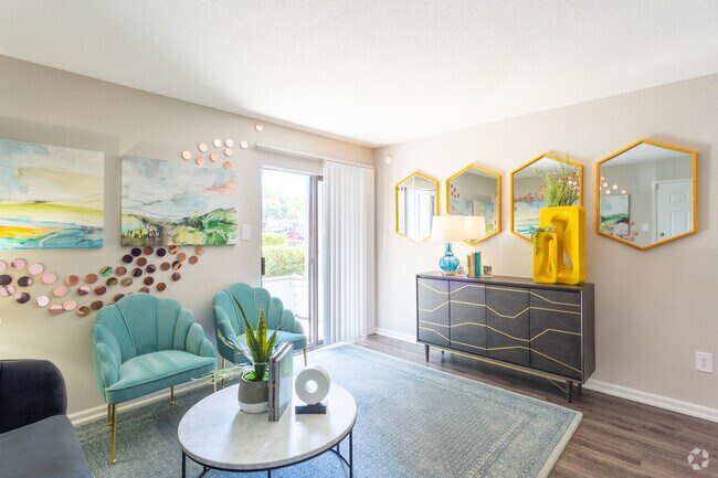 1HAB, 1BA 699 ft² - Milo Apartamentos