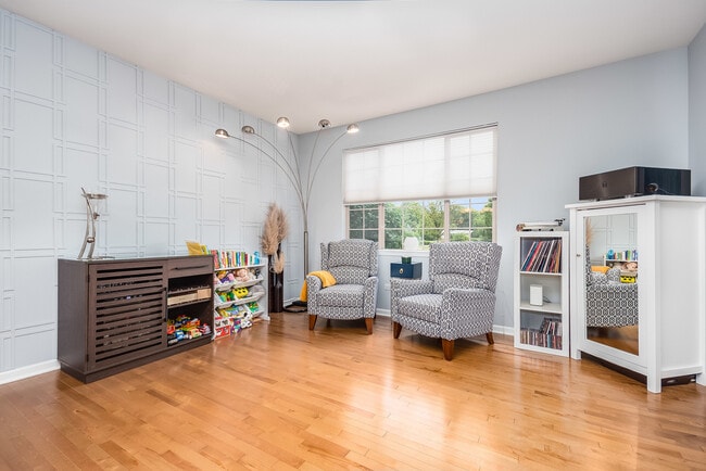 Photo - 2768 Blakely Ln