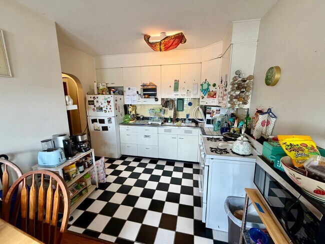 Photo - 306 E Locust St Unit 3