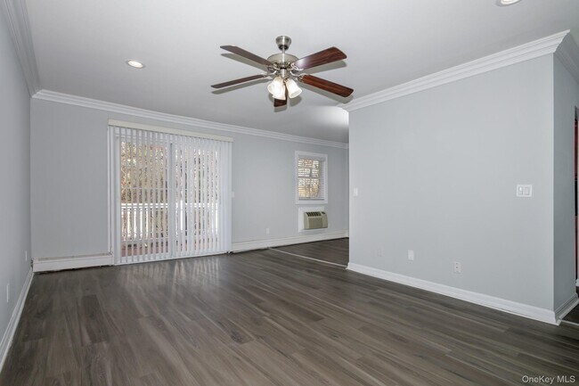 Photo - 1750 W Main St Unit H09