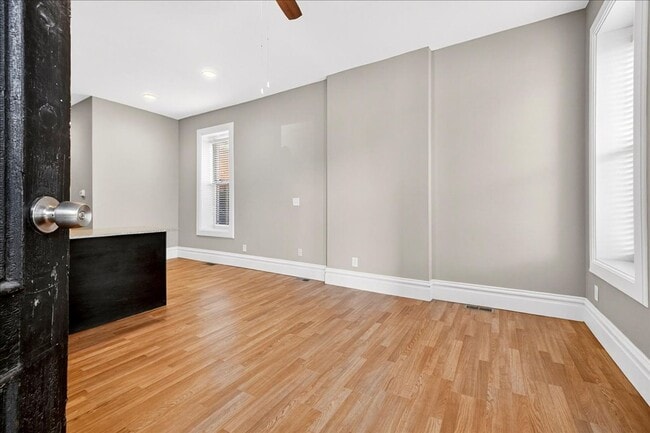 Photo - Soulard First Fleur Unit 906 1F