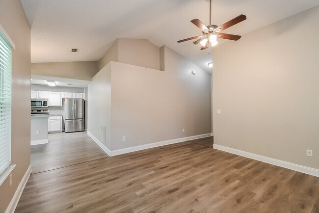 Photo - 6638 Lana Ln