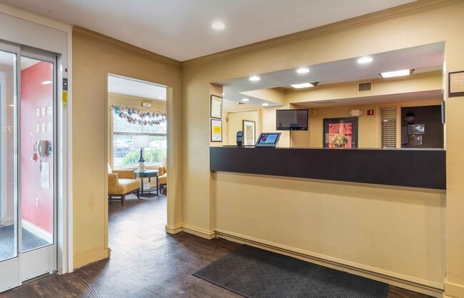 Furnished Studio-Boston - Marlborough