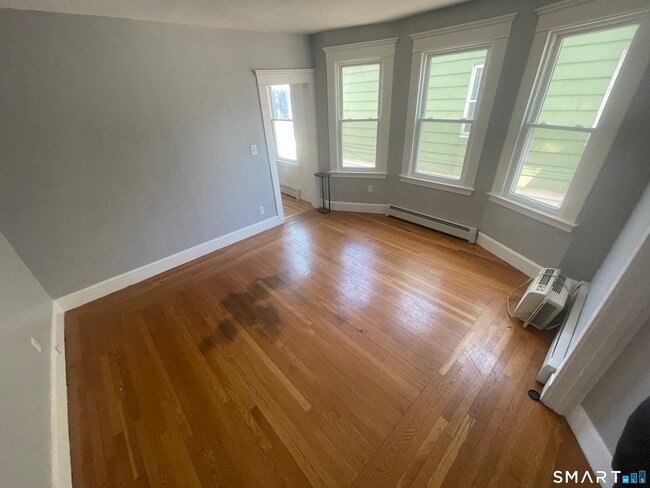 Building Photo - 89 Beacon St Unit 2nd Floor
