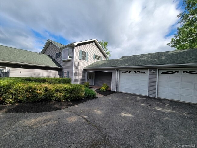 Building Photo - 41 NY-208