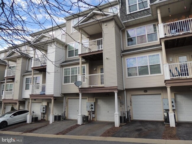 Photo - 12830 Rexmore Dr Unit 3