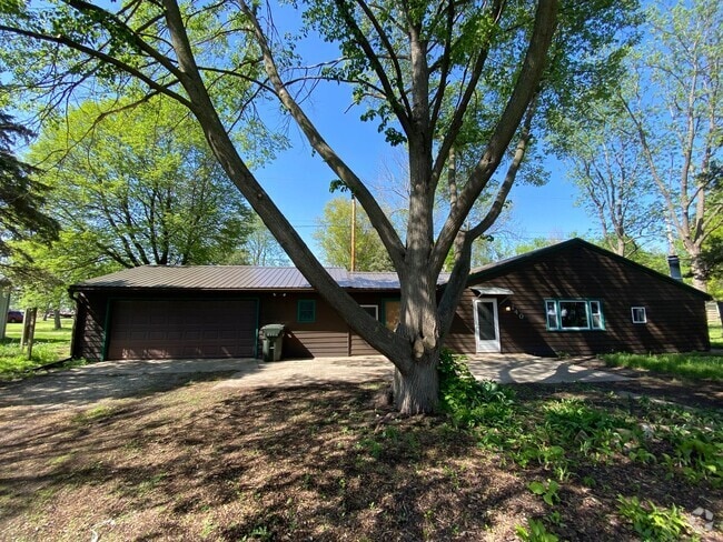 Building Photo - Large 2 bedroom for rent Perry Rental