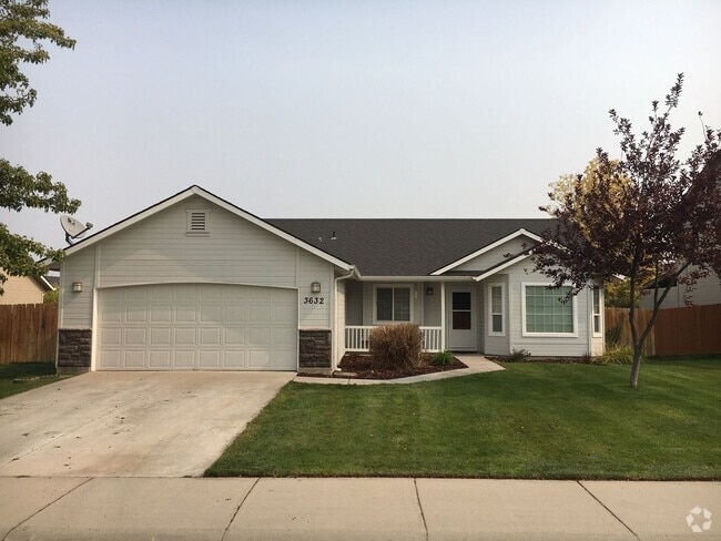 Building Photo - Great 3 bed 2 bath home in a the quiet Rai...
