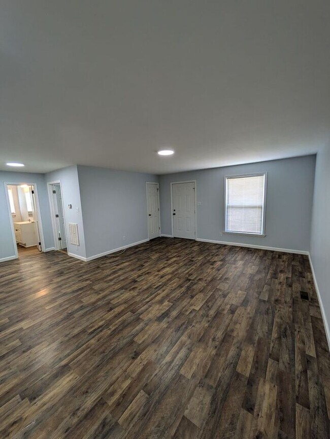 Photo - 2BD/1BA Duplex in Newton