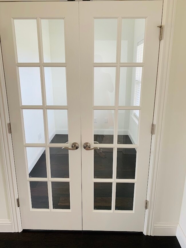 Photo - 1720 Ella Pl