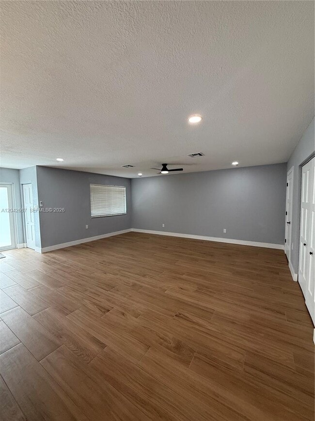 Photo - 311 NW 33rd Terrace