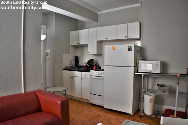 Photo - 21 Beacon St Unit 9L