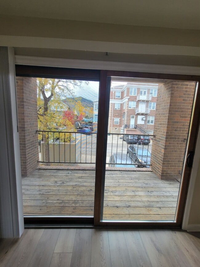 Photo - 1085 Broadway St Unit #11