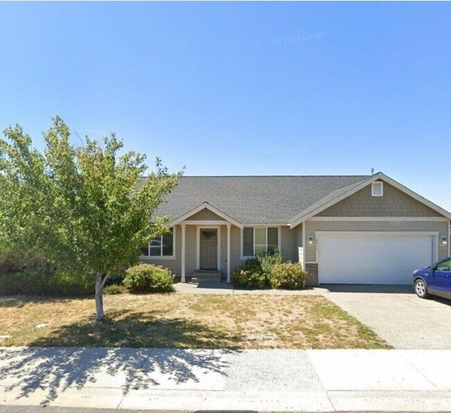 Photo - 2411 N Columbia St House