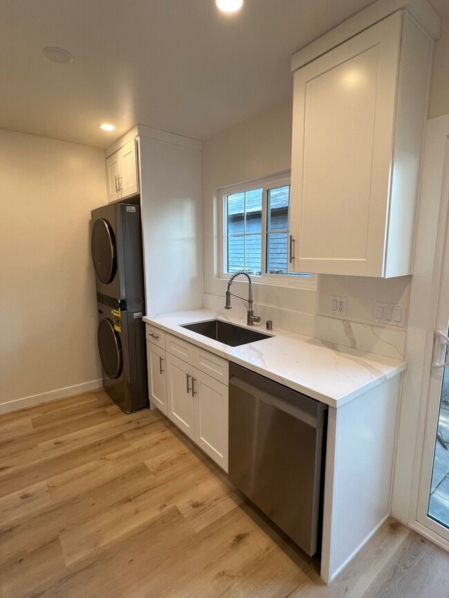 Photo - 2513 Hermosa Ave