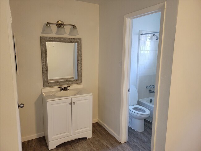 Photo - 3527 Almondwood Dr