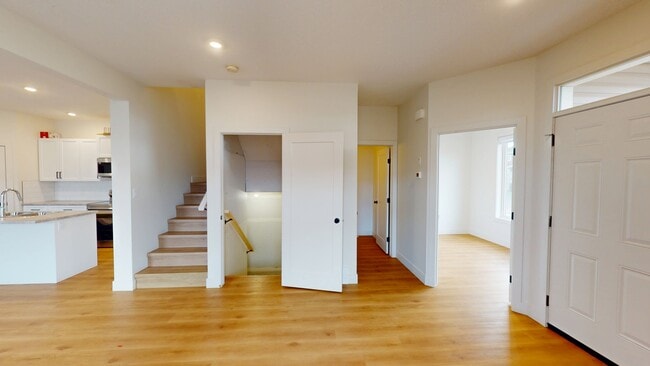 Photo - 10321 B-103149 149 Ave