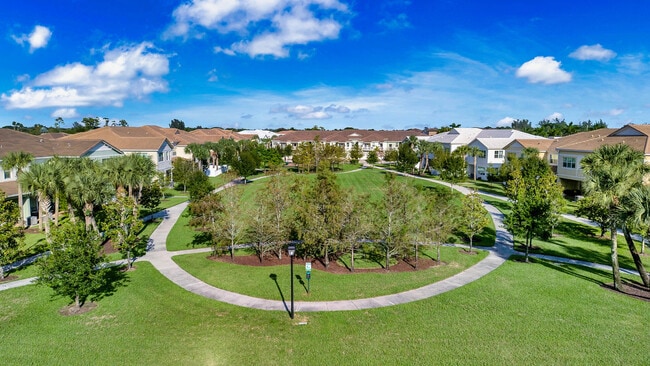 Building Photo - 94 Palm Ln