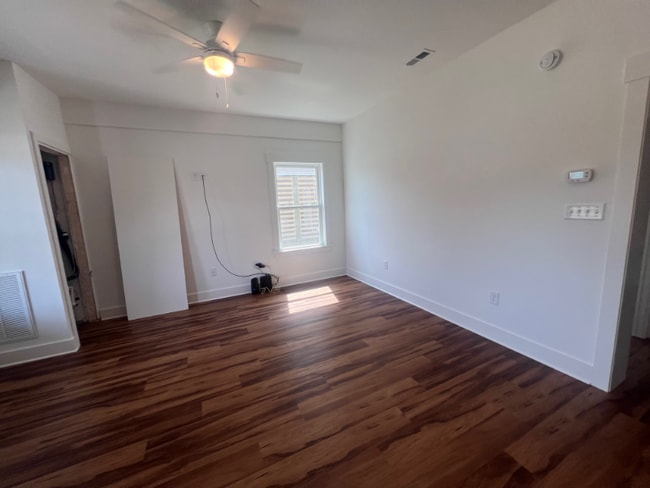 Photo - 304 Indian Dr