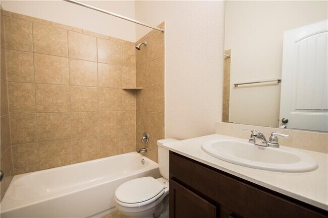 Photo - 1609 Desmond St