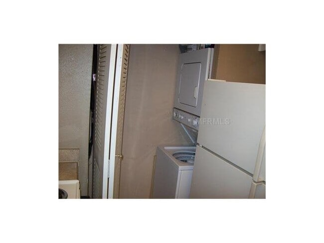 Photo - Nice condo with building Elevator, large patio Heard of Carrollwood