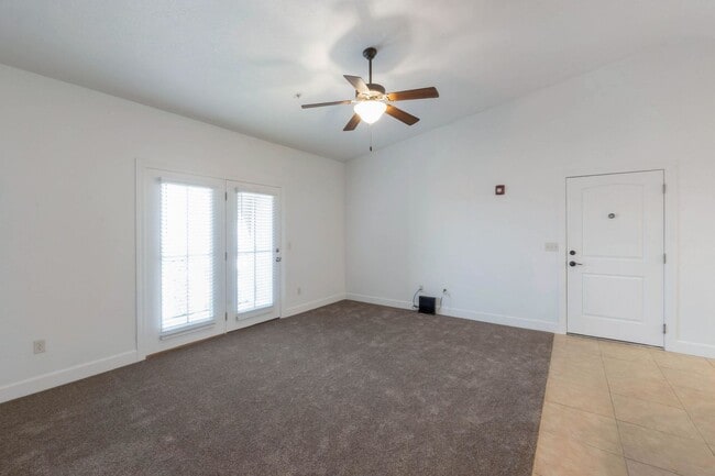 Photo - Beautiful 3 Bedroom 2 Bath Condo in Torino Village in North Orem