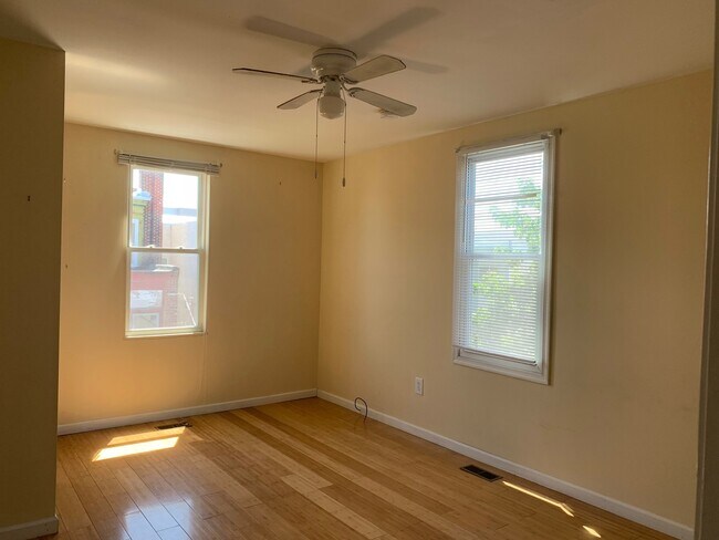 Photo - 1849 Willington St Unit 2