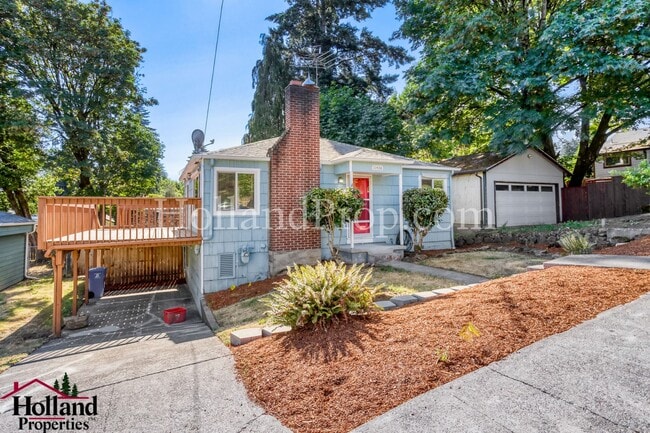 Photo - Charming 3-Bedroom Home in Highly Walkable Milwaukie Neighborhood!