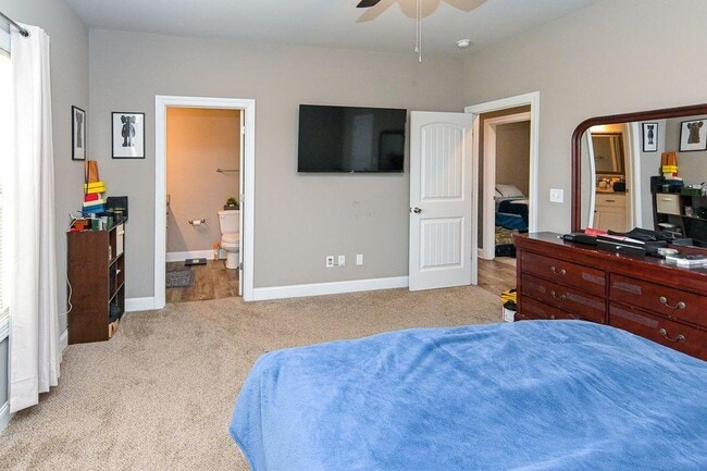 Photo - 465 Banyon Rd