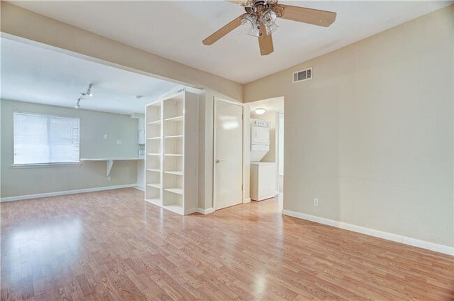 Photo - UT condo for lease Unit 208