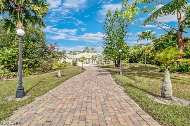 Photo - 6481 Livingston Woods Ln