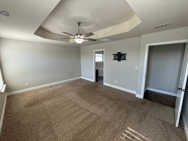 Photo - 3 bed 2 bath home with 2 car garage in Legends Park!
