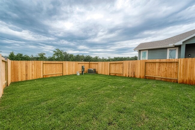 Photo - 628 Silver Pear Ct