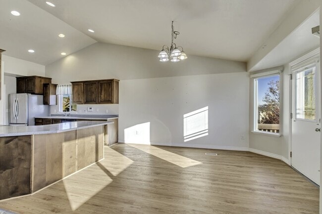 Photo - 6924 Chippewa Dr