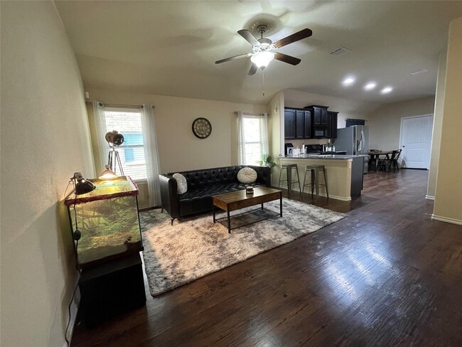 Building Photo - 3650 Sumner Lodge Dr Rental