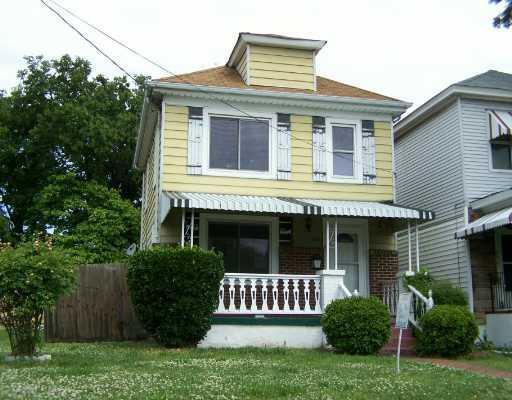 Building Photo - 829 22nd St