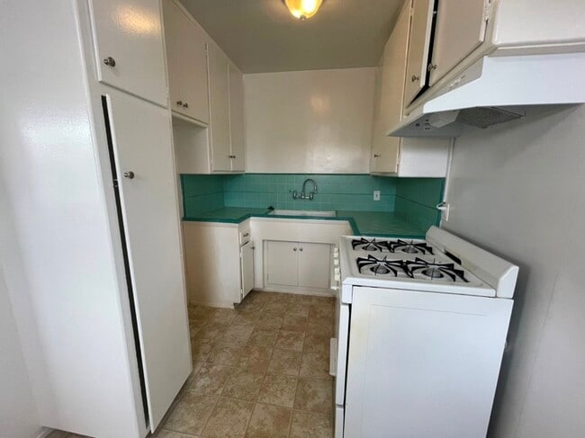 Photo - 622 Loma Dr Unit 622