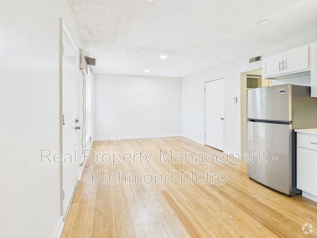 Building Photo - 3206 Midlothian Tpke Rental