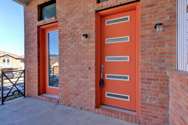 Photo - 6133 Seville Dr