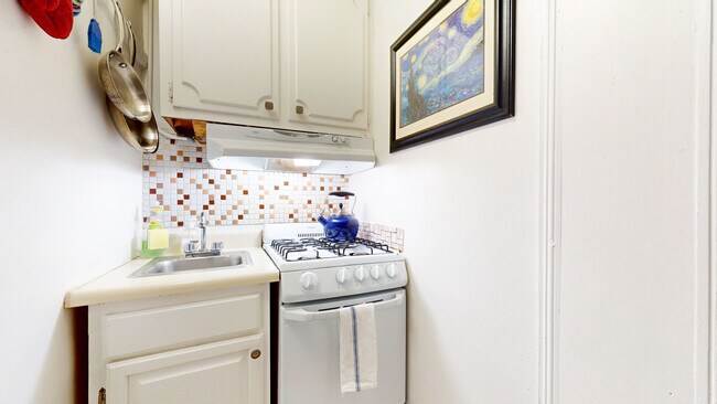 Photo - 1253 Beacon St Unidad B4