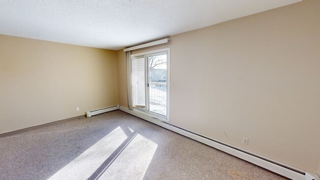 Photo - 10028-10105 105 Ave Unit 7