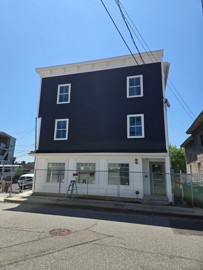 Photo - 12 W 5th Ave Unit 1